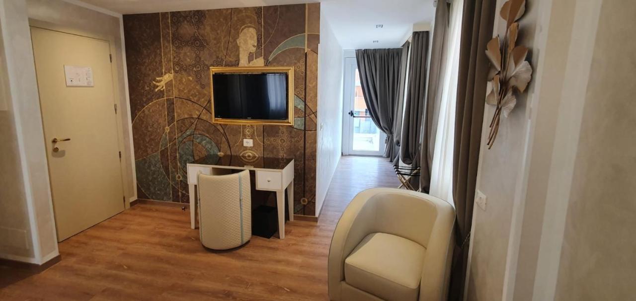 Amsterdam Suite Hotel & Spa Rimini Esterno foto